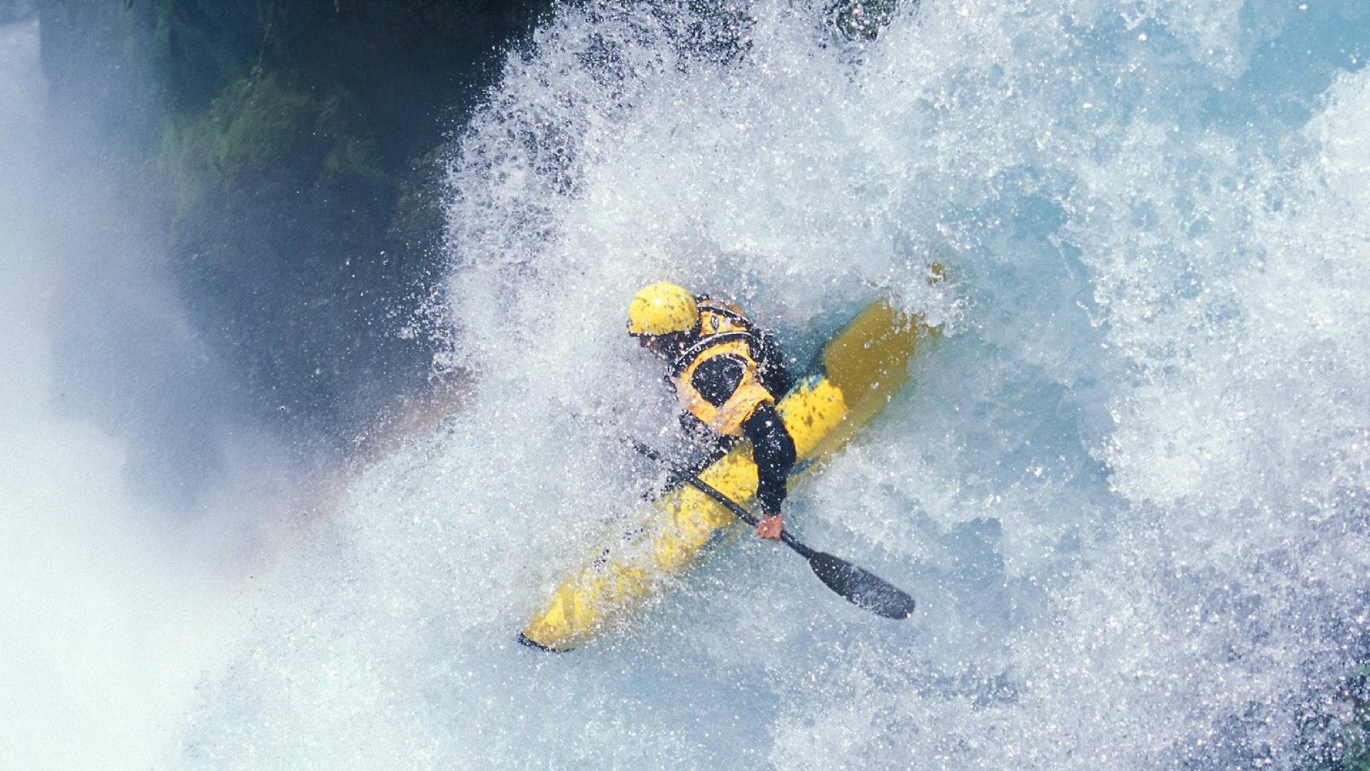 佛罗伦萨力克牙买加，皮克用一脚非典型传球，定义了何为现代巨星