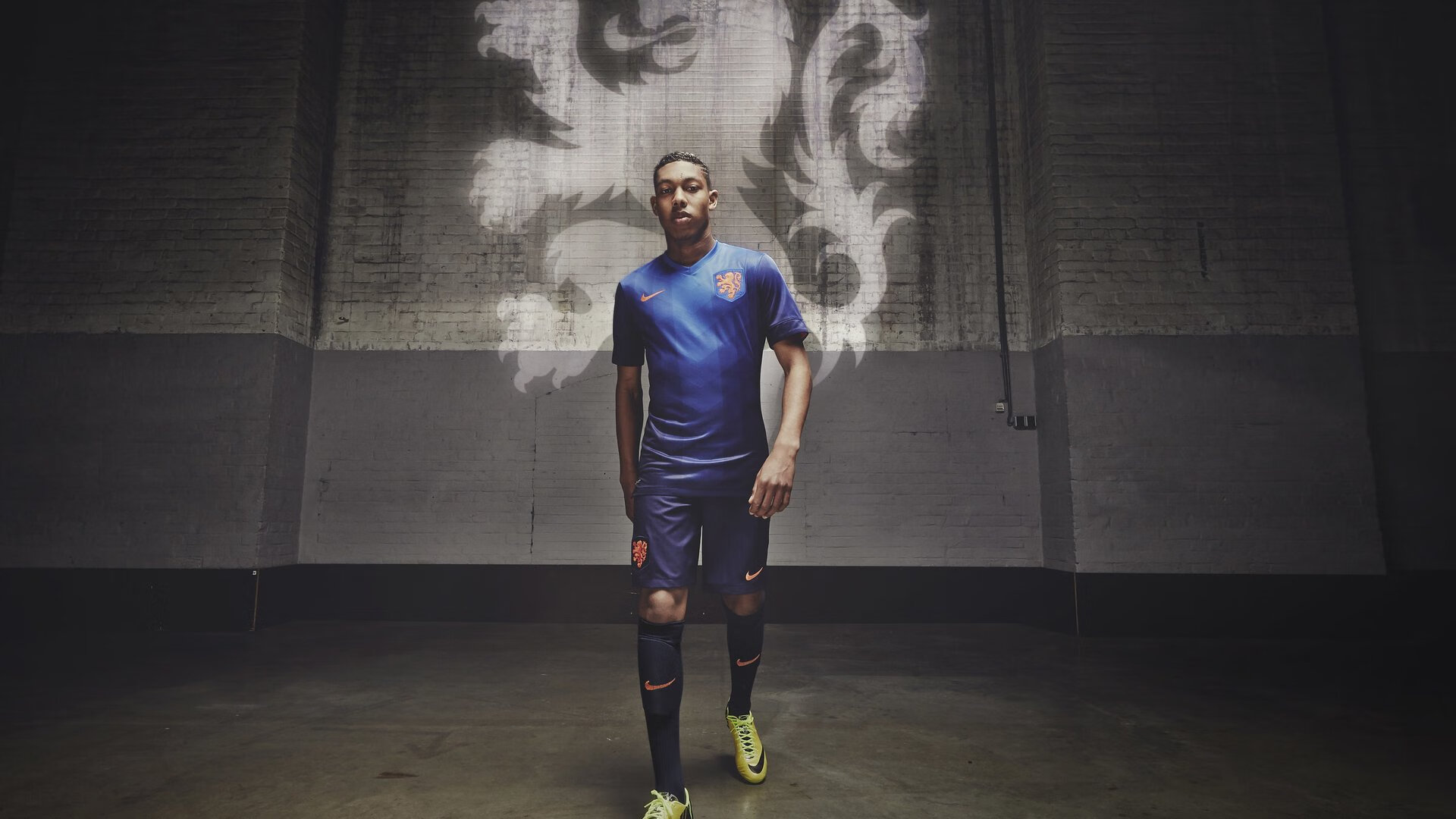 迪亚斯,那不勒斯对阵佛罗伦萨的隐形引擎